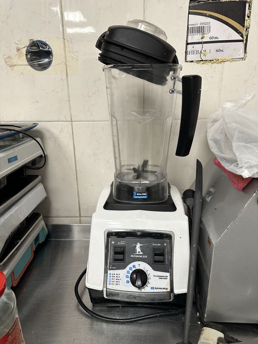 Блендер Rawmid Samurai в отличном состоянии