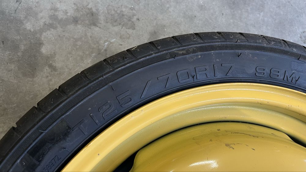 Suzuki 4x100 17 патерица/бандажна гума