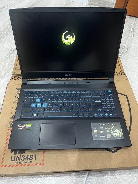 Геймърски лаптоп MSI Bravo 15 C7V