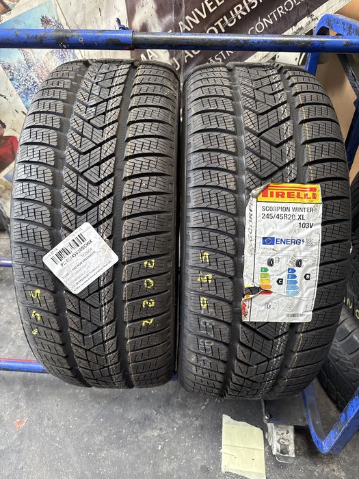 245/45/20 Pirelli Scorpion Winter 103V