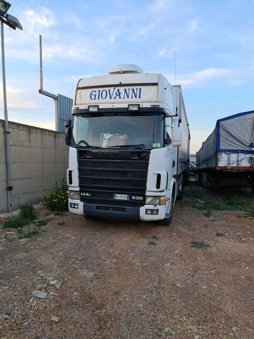 Vând pentru cereale SCANIA 530, basculabil