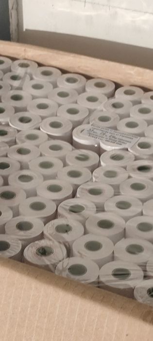 Копирна хартия и рокли за касови апарати