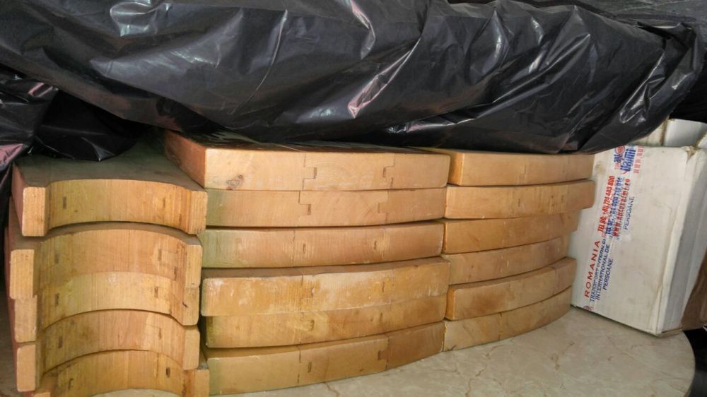 Trepte lemn masiv imbinate pt scara interioara , lemn fag