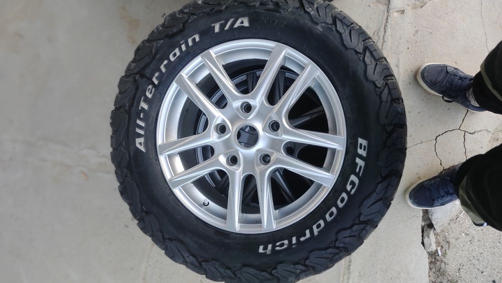 Шина внедорожник сатылады.