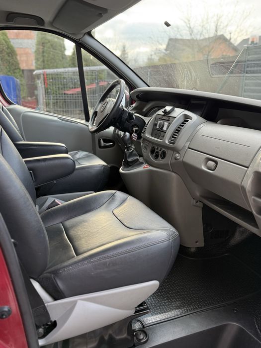 Opel Vivaro/Trafic/Primastar Diesel 5 Locuri Navigatie/Piele
