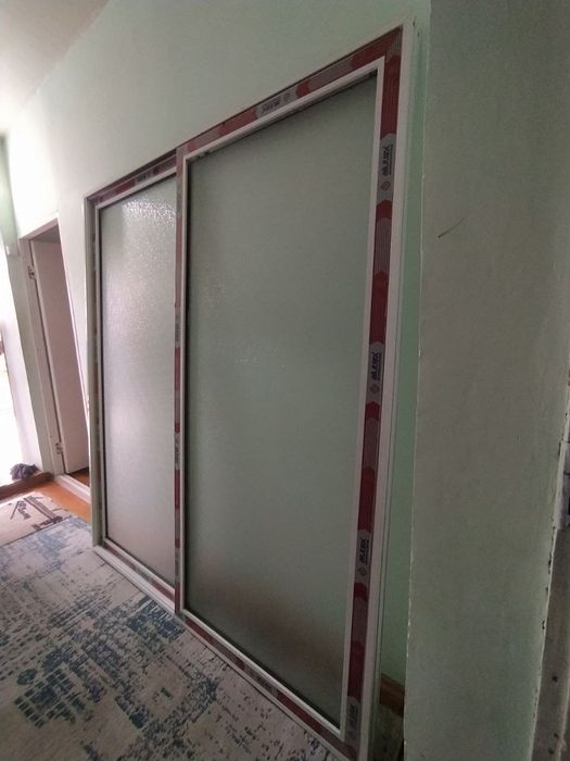 Продаётся дверь купе