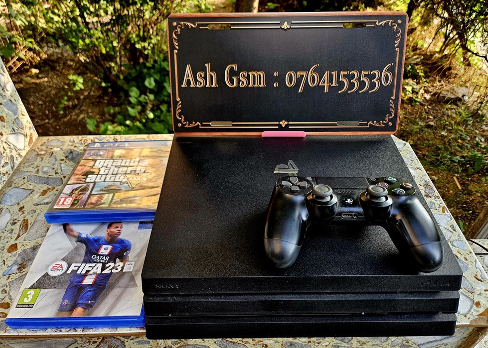 Playstation 4 Pro ( ps4 pro ) cu fifa si gta