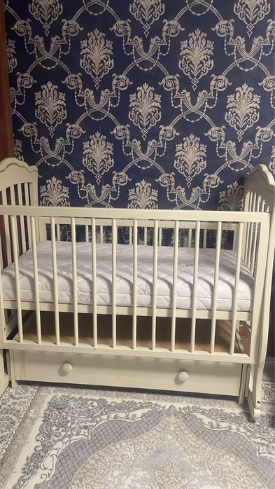 Продам кроватку