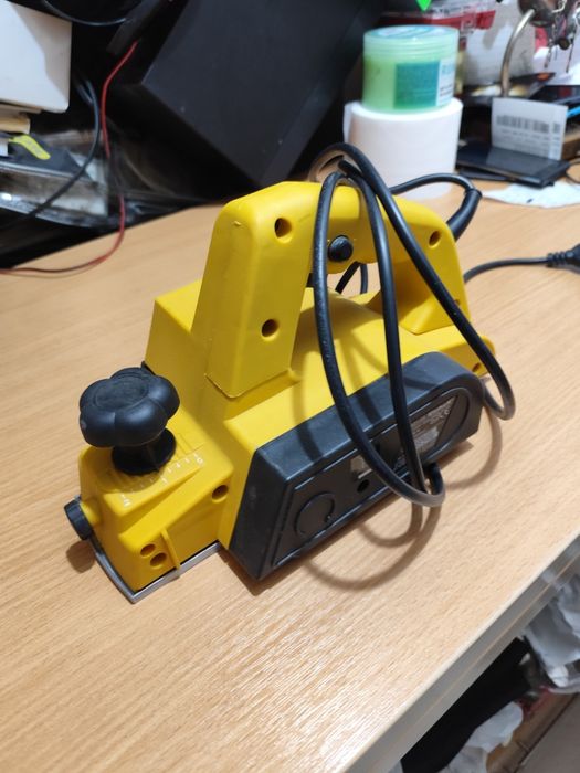 Rindea electrica vand