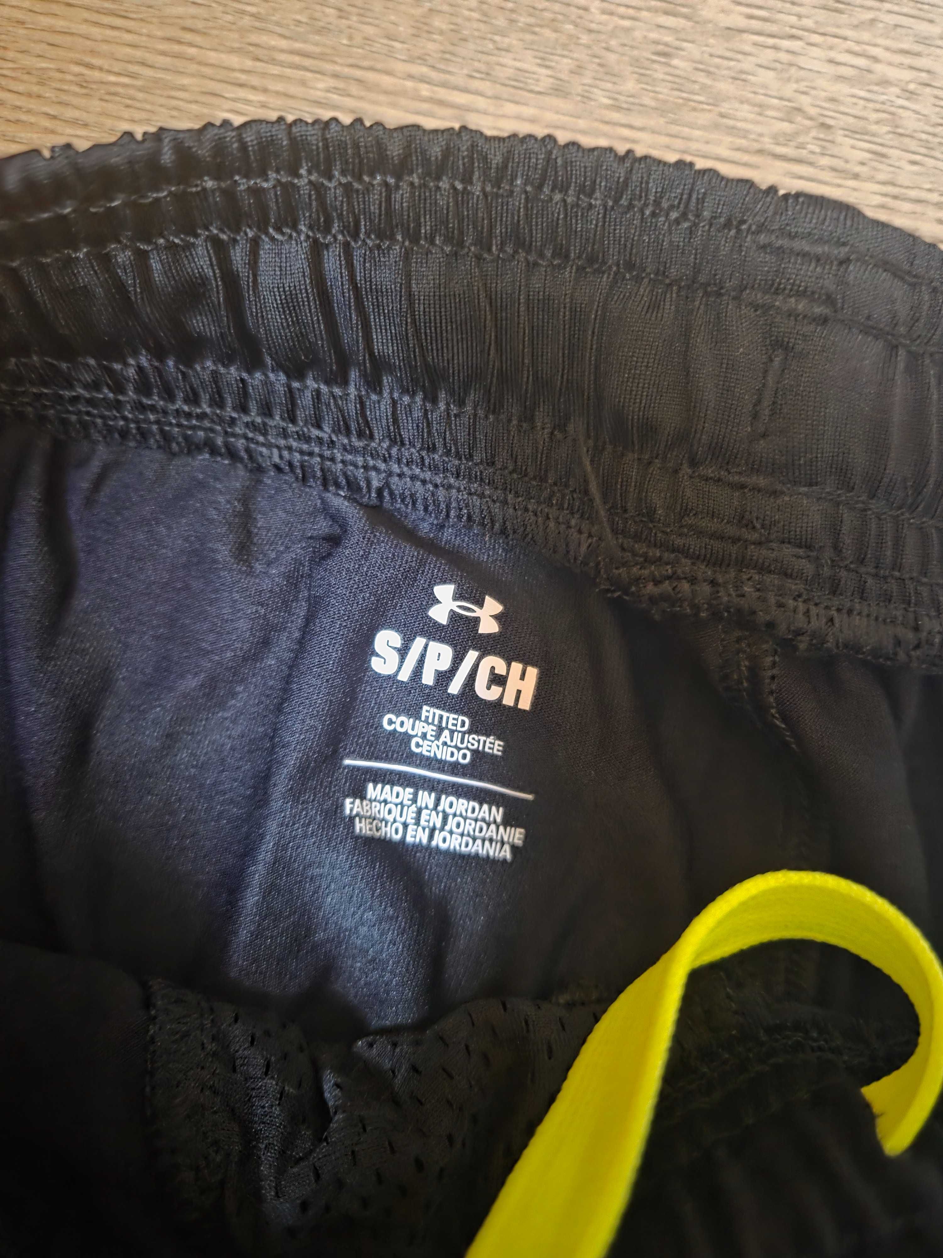 Спортно долнище UNDER ARMOUR