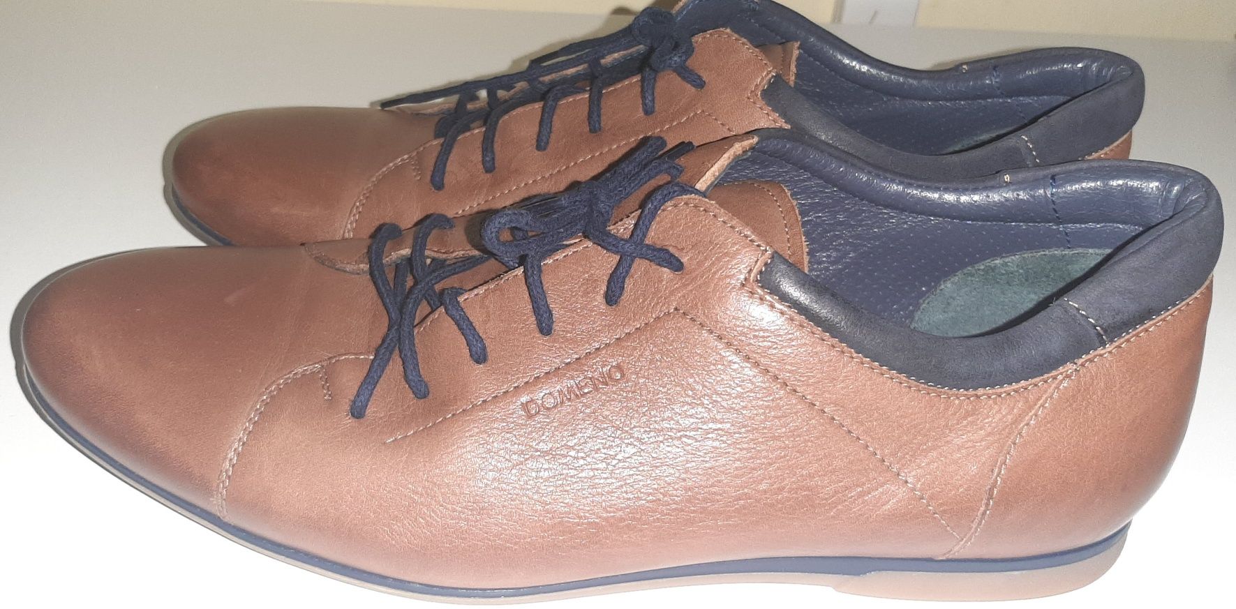 Pantofi marimea 40,int 27,5 cm, din piele de culoare maro