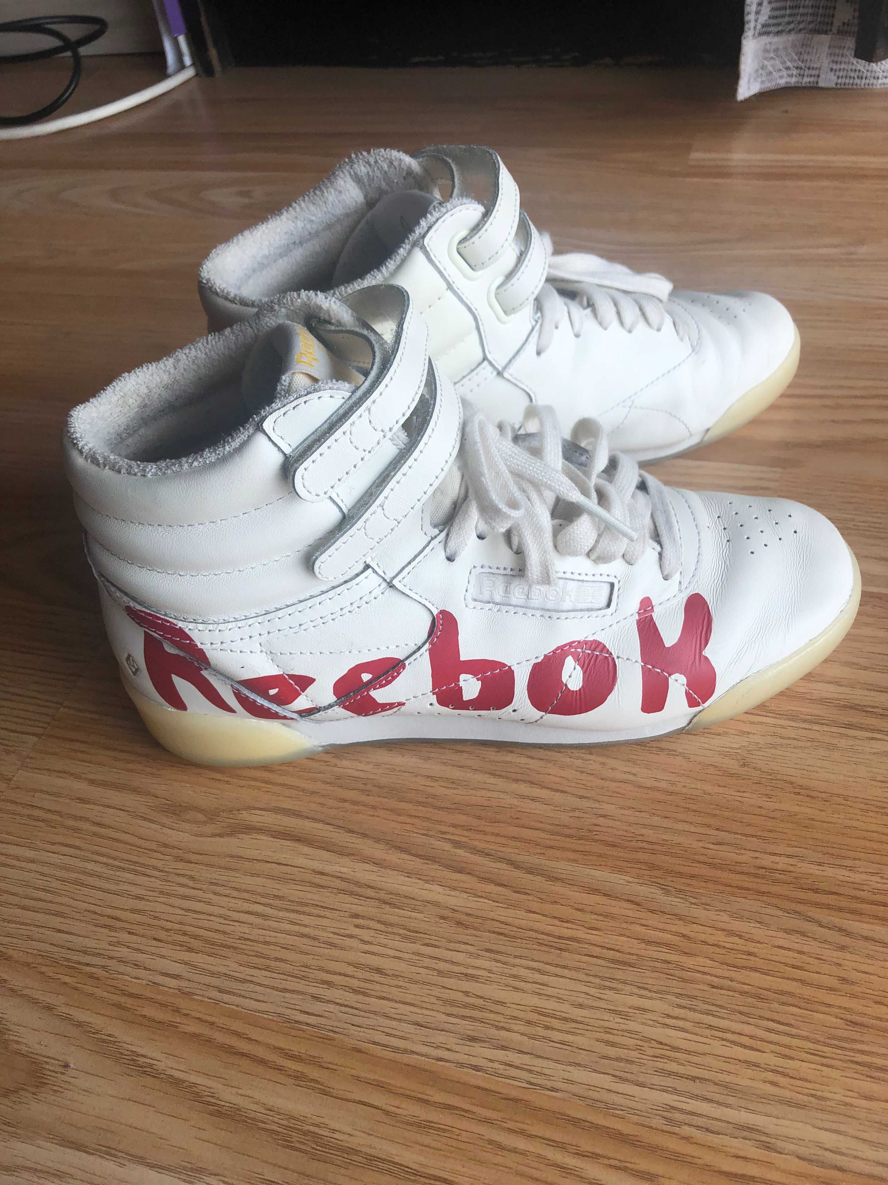 оригинални бели кецове Reebok