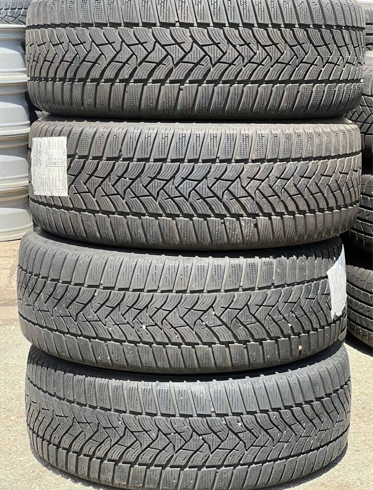 Зимни гуми Dunlop 215/50 R17