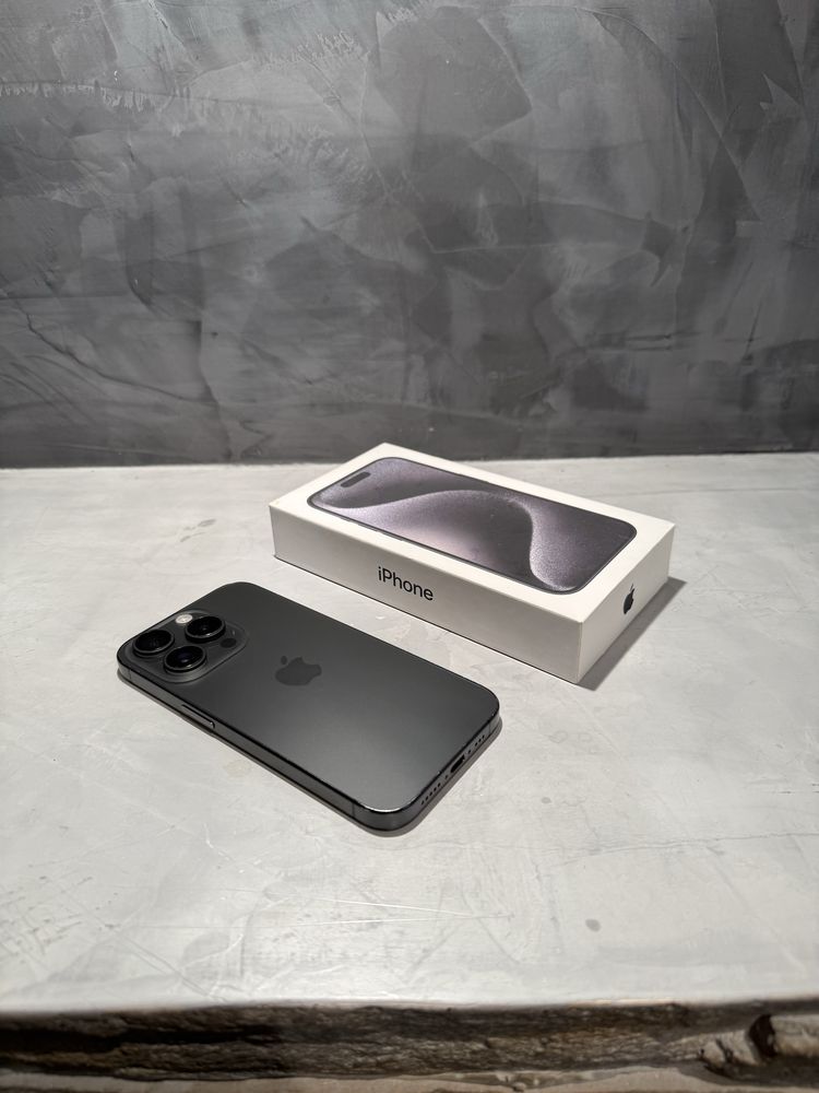 ПЕРФЕКТЕН Iphone 15 Pro + гаранция