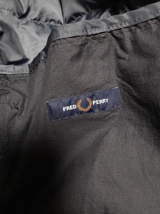 FRED PERRY  мъжко яке L размер.