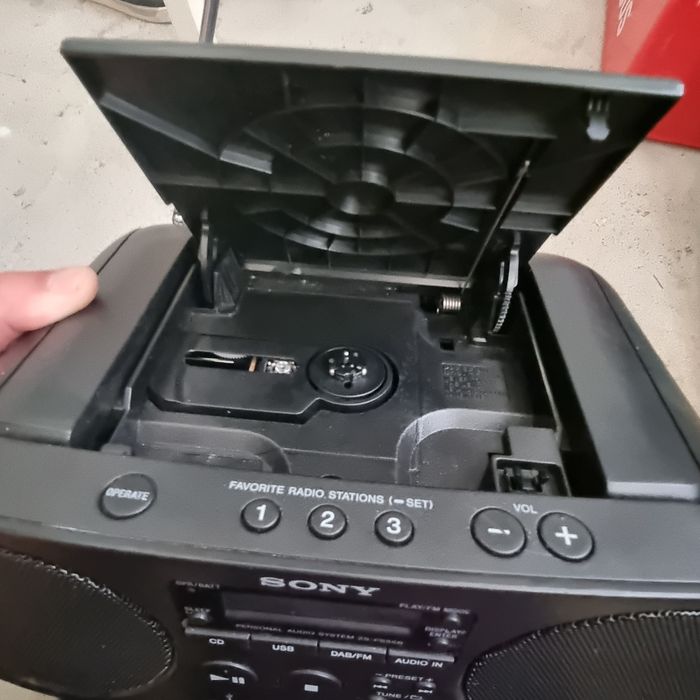 Sony CD player cu radio si stick