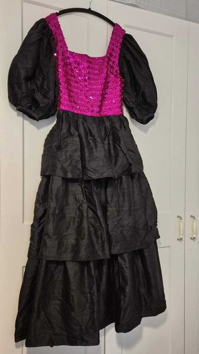 Rochie vintage matase si paiete