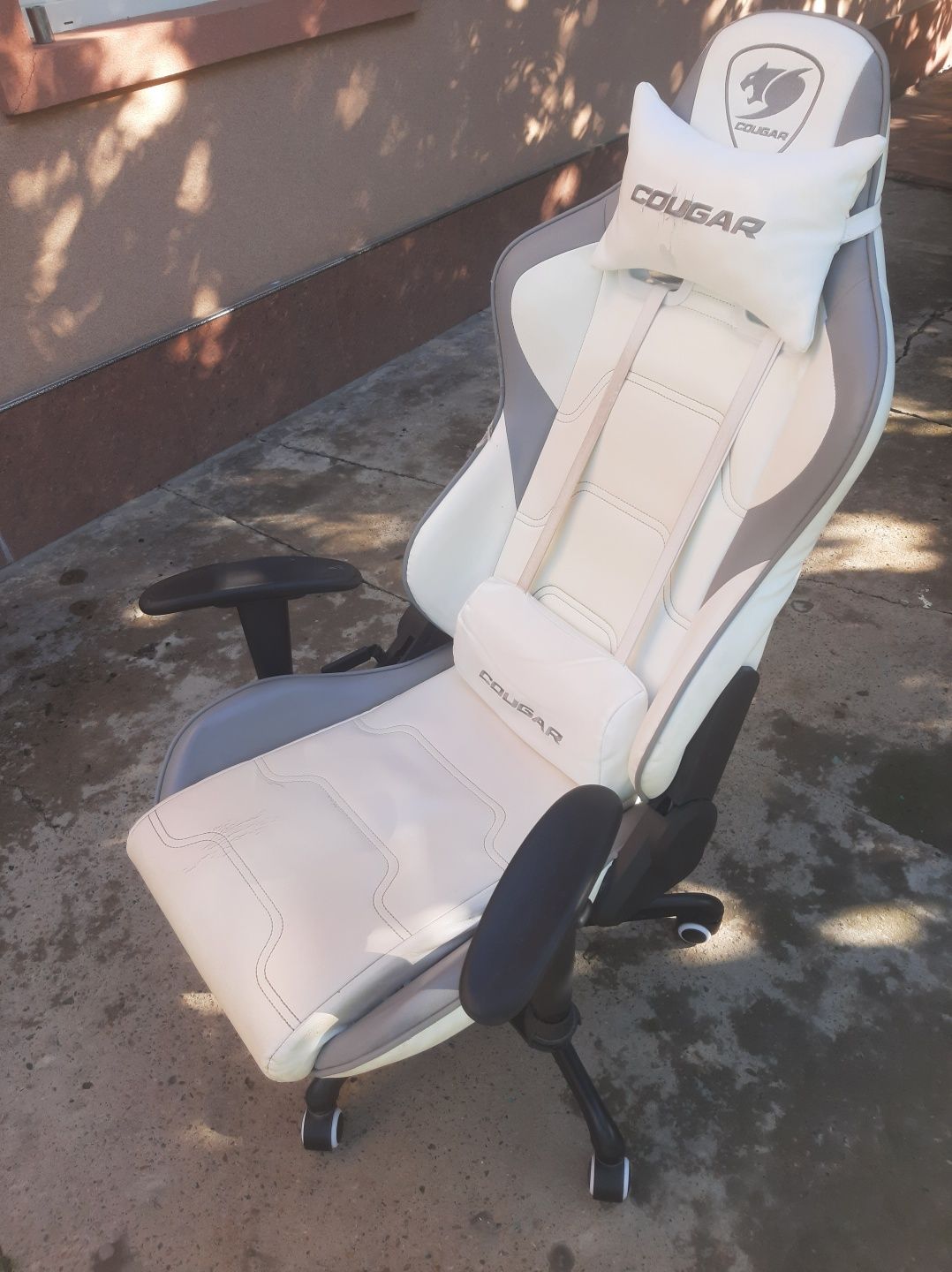 Игровое кресло Cougar Armor Elite White