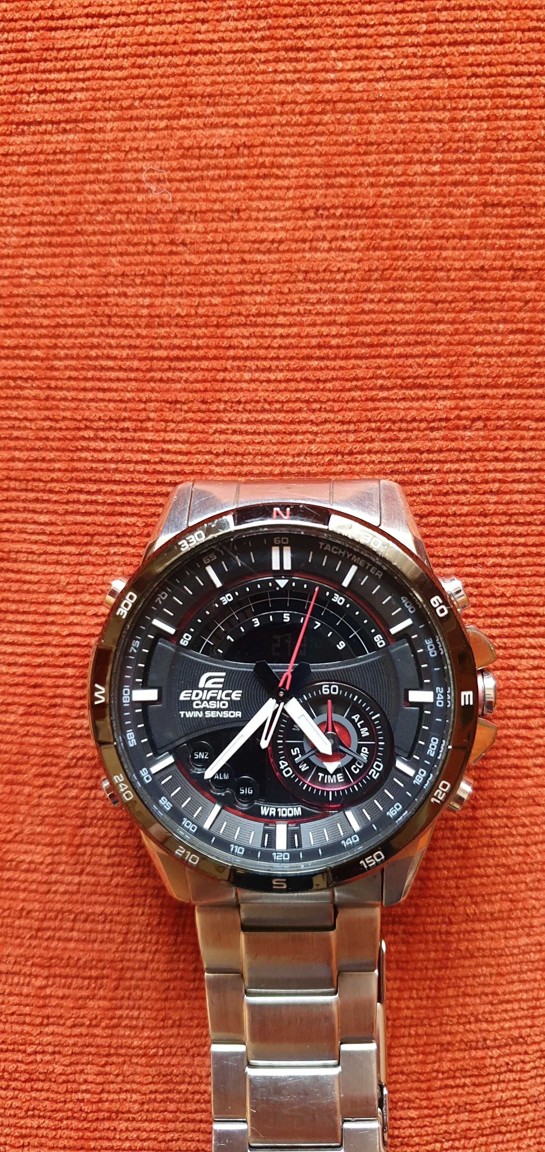 Продавам оригинален часовник CASIO EDIFICE ERA-200