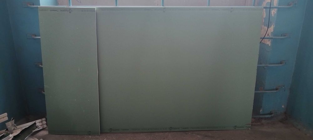 Продам гипсокартон почти целый лист