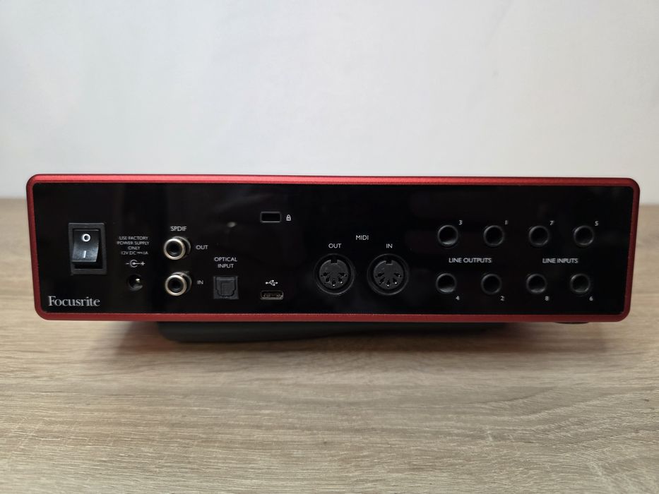 Placa de sunet Focusrite 18i8 gen3