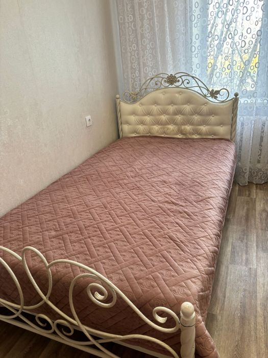 Кровать кованная