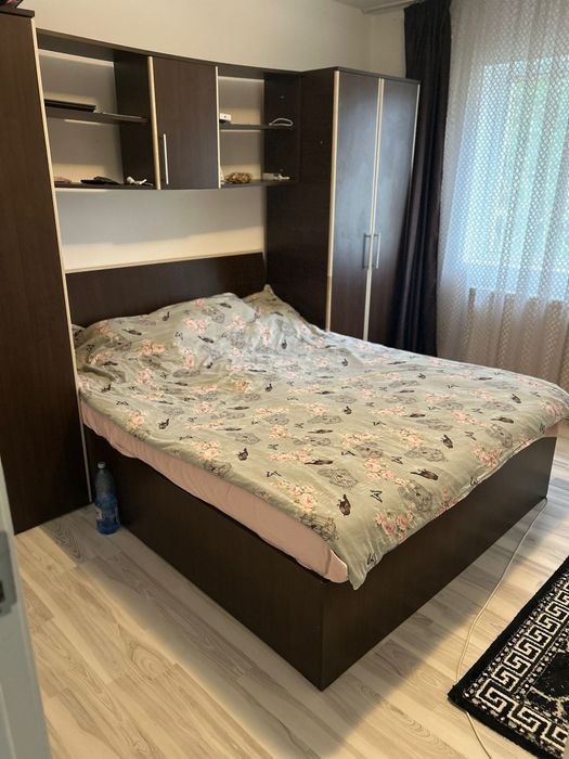 Închiriez apartament