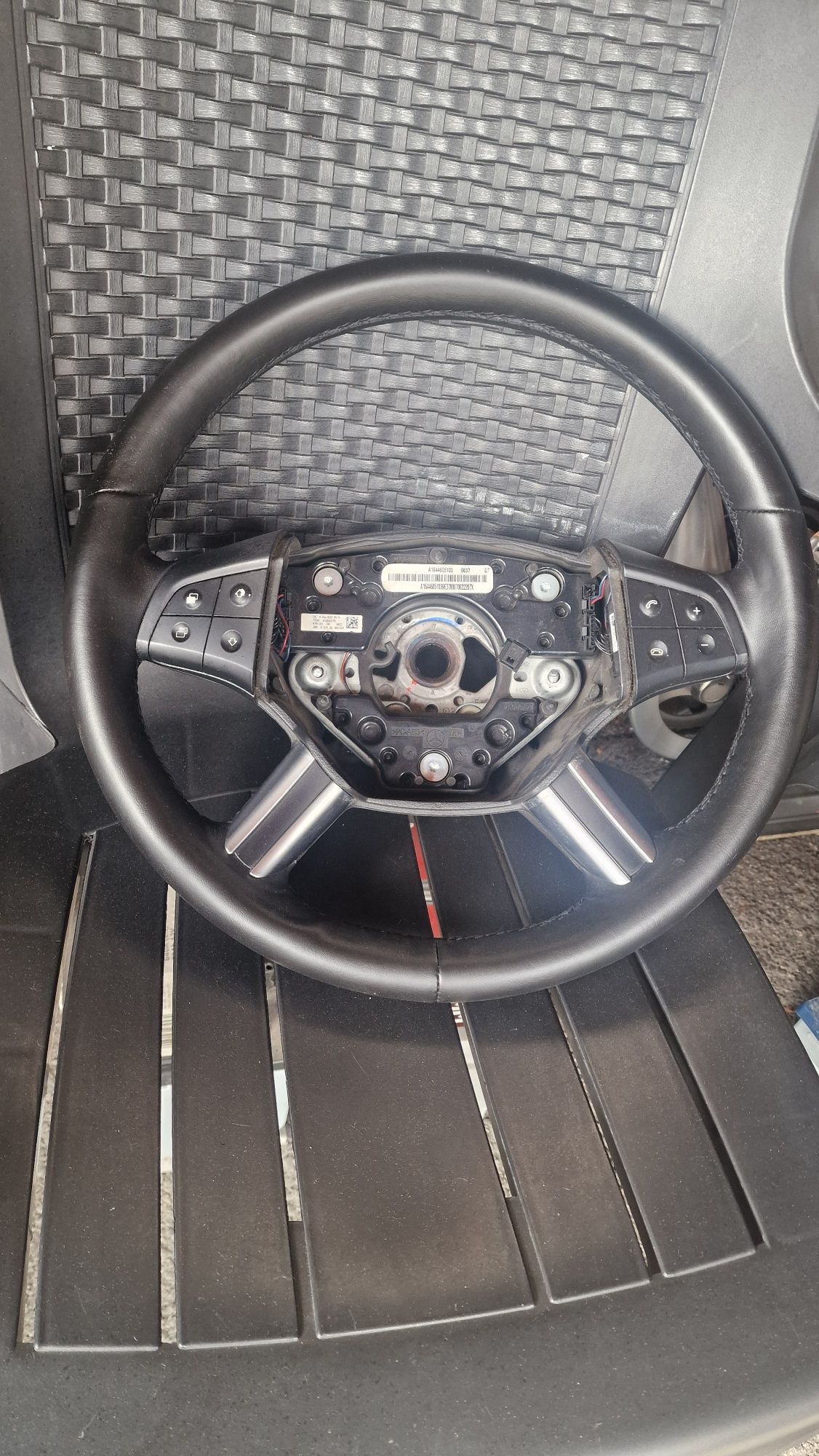 Волан за Mercedes ML W164