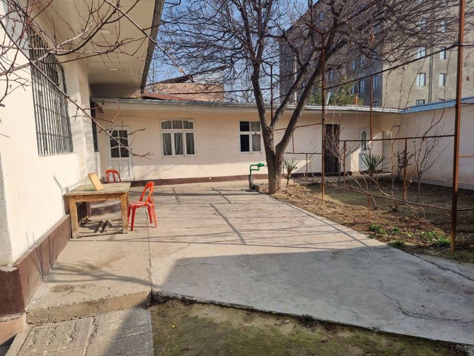 В аренду участок дом Массив Феруза 5 комнатная 5 соток срочно