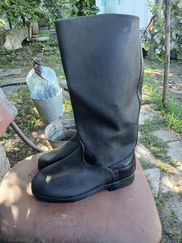 Сапоги кирзовые