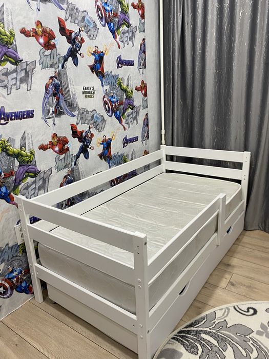 Продам кровать детскую