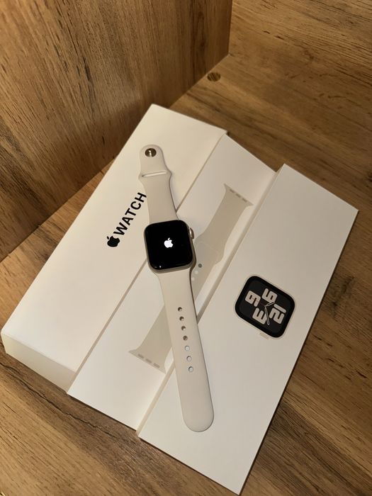 Apple watch SE 2024