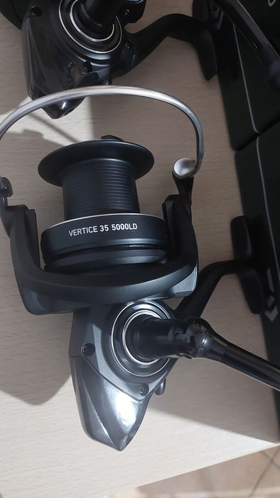 Set 4 mulinete feeder/crap daiwa 24 vertice 35, noi