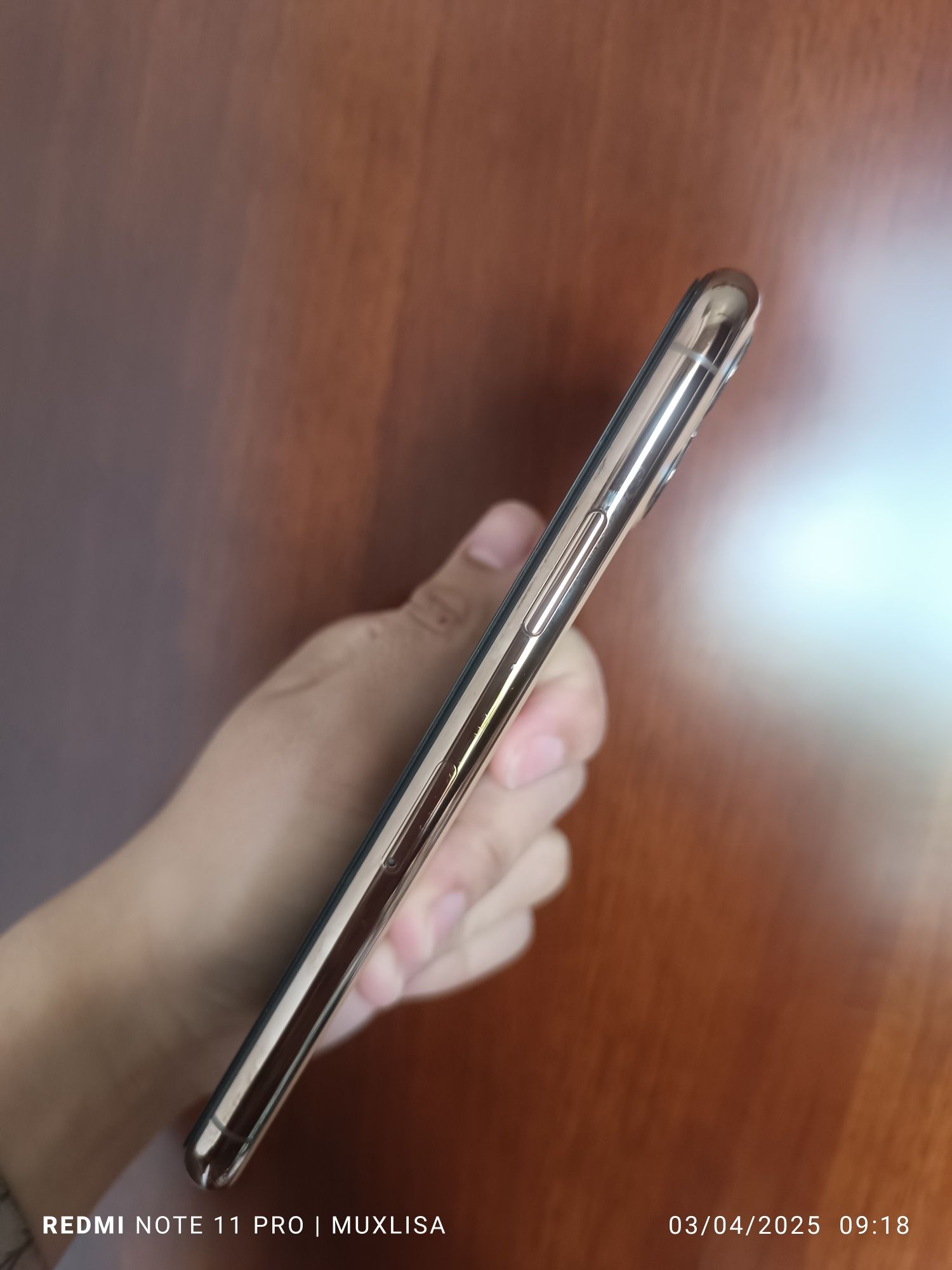 Iphone 11 pro gold holati ideal