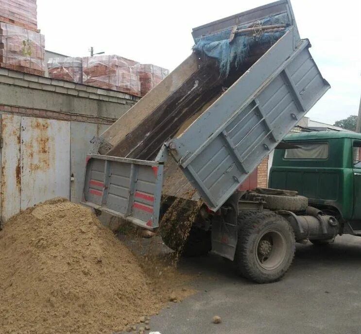 Песок речной, строительный, Щебень Хвосты Отсев Чернозём Глина Грунт