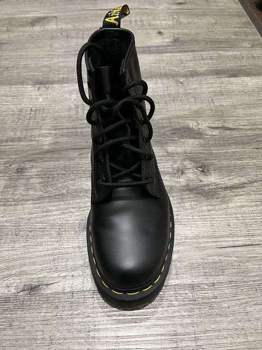 Dr.Martens естествена кожа