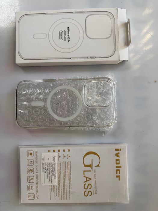 оригинален калъф за iPhone 16 Pro и стъкла