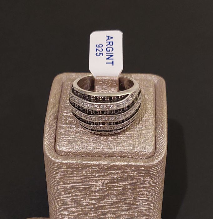 Inel elegant din argint 925,pentru doamnele rafinate