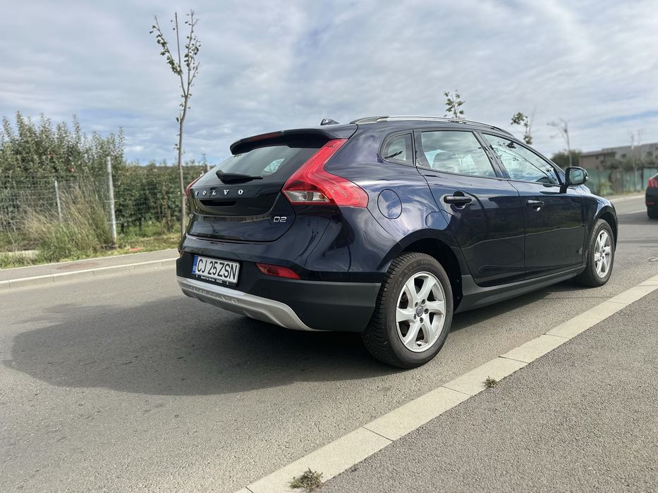 Volvo V40   *Cross Country*