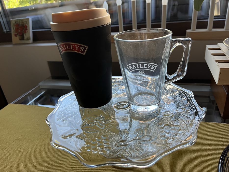 Продавам рекламни аксесоари