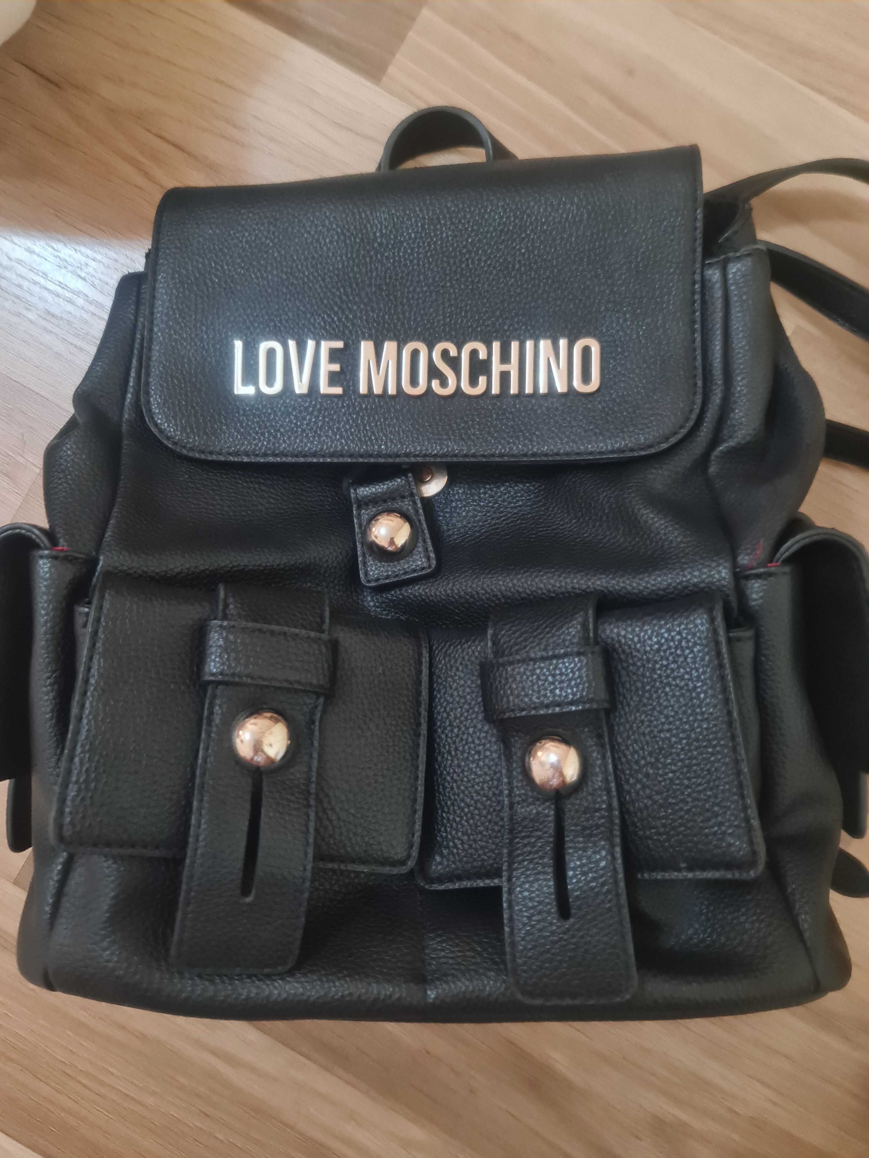 Love moschino раница