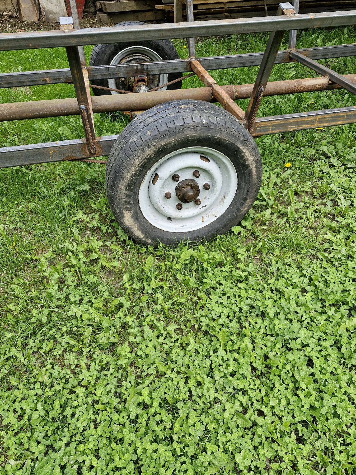 Vand remorca pentru tractor