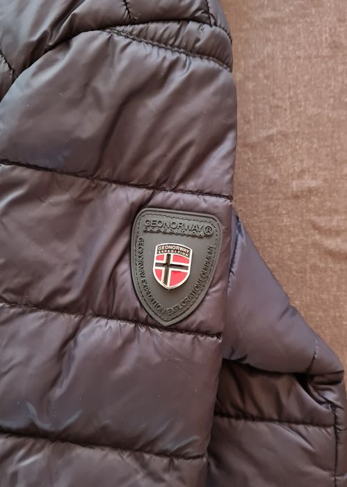 Vând geaca Geonorway, XL, neagra