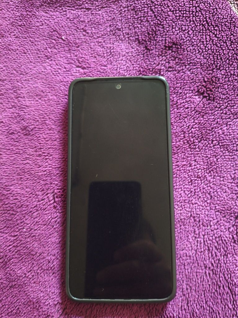 Redmi Note 13 память 128 почти новый
