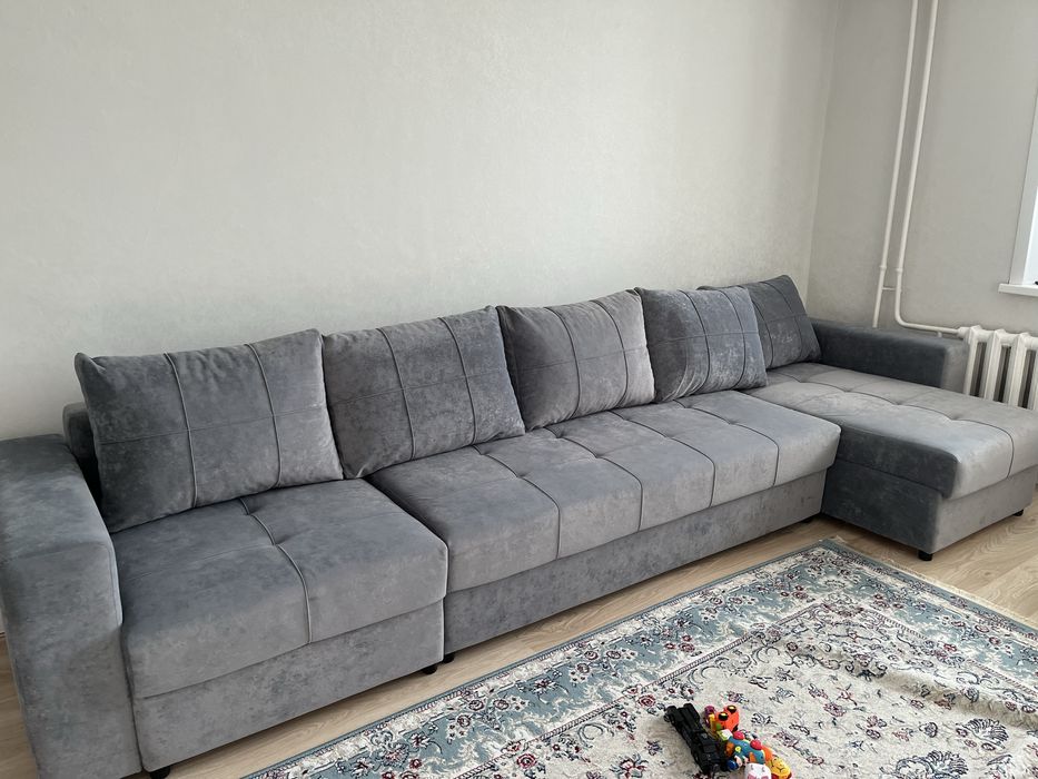 Продам большой диван