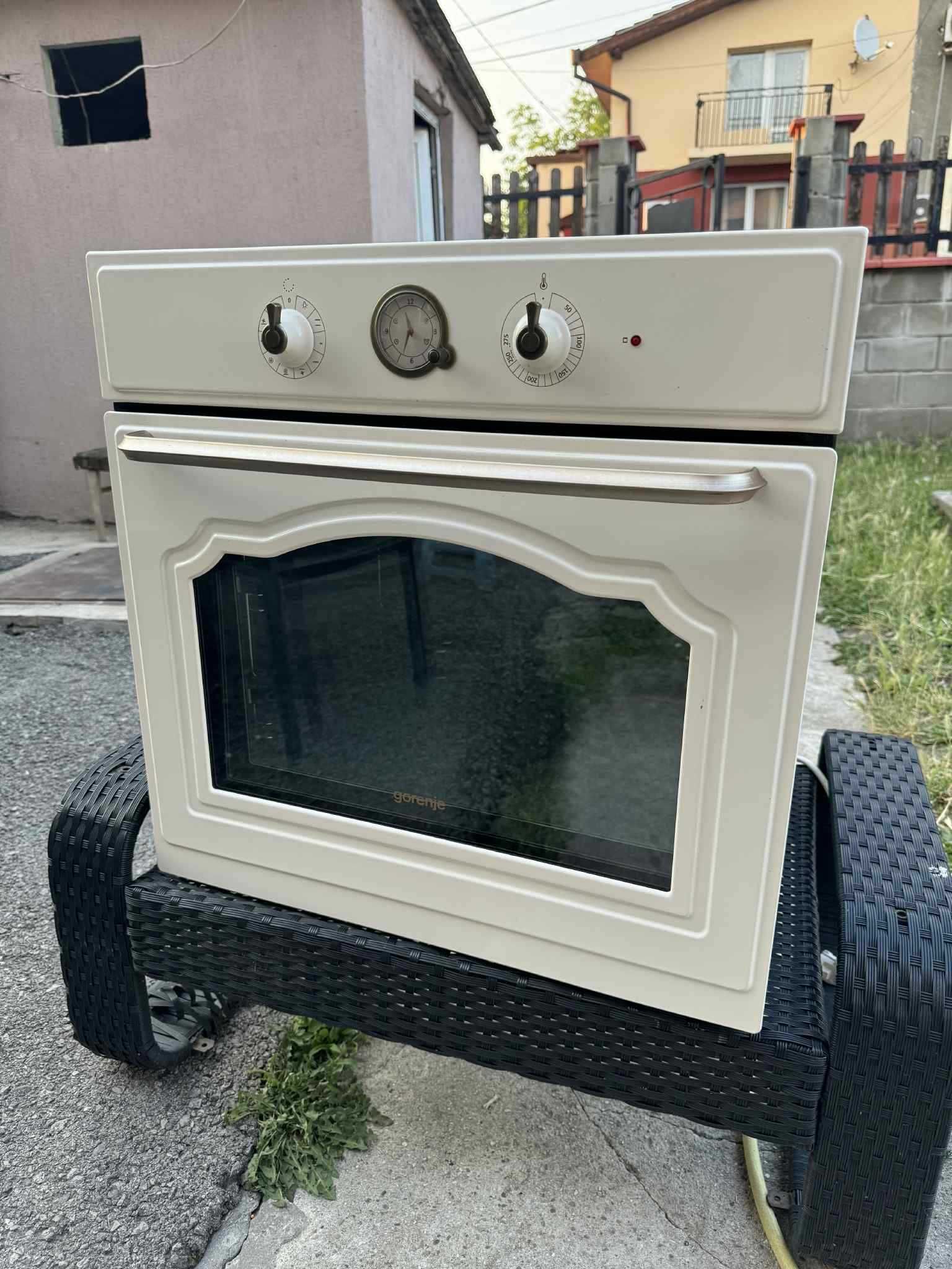 Фурна за вграждане на gorenje