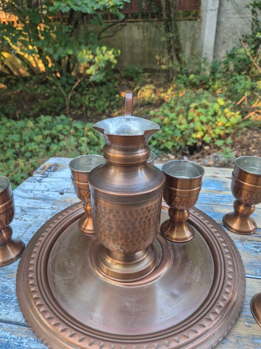 Стар Сервиз за Вино ръчно изработен от Мед не е ползван