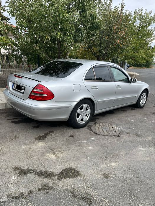 Мерцедес ц220.