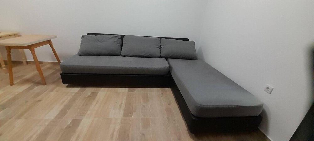 Дава се под наем Двустаен апартамент в Бургас, Изгрев - 53 кв.м за 408 € - Снимка #1