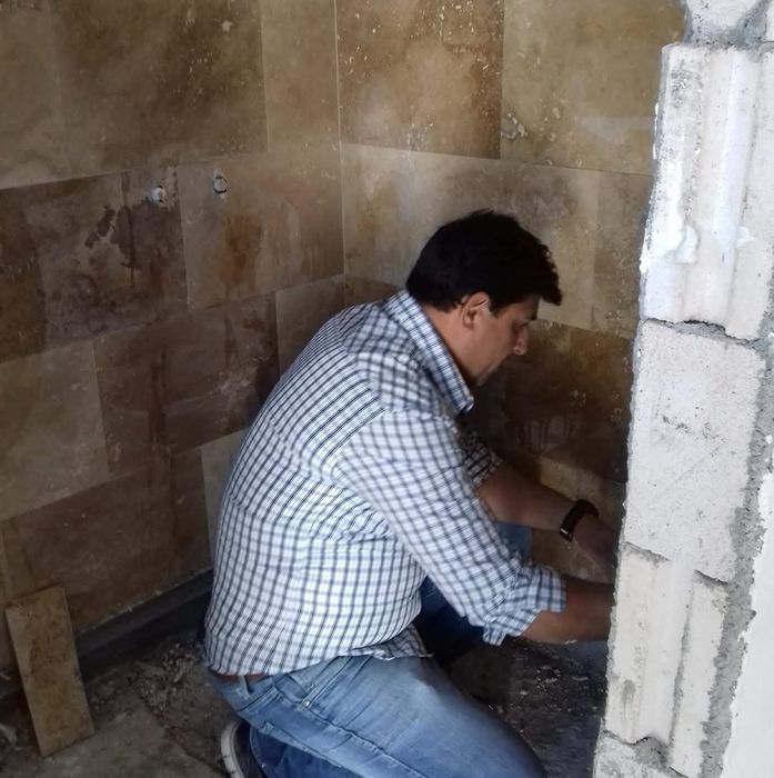 Meseriași constructori